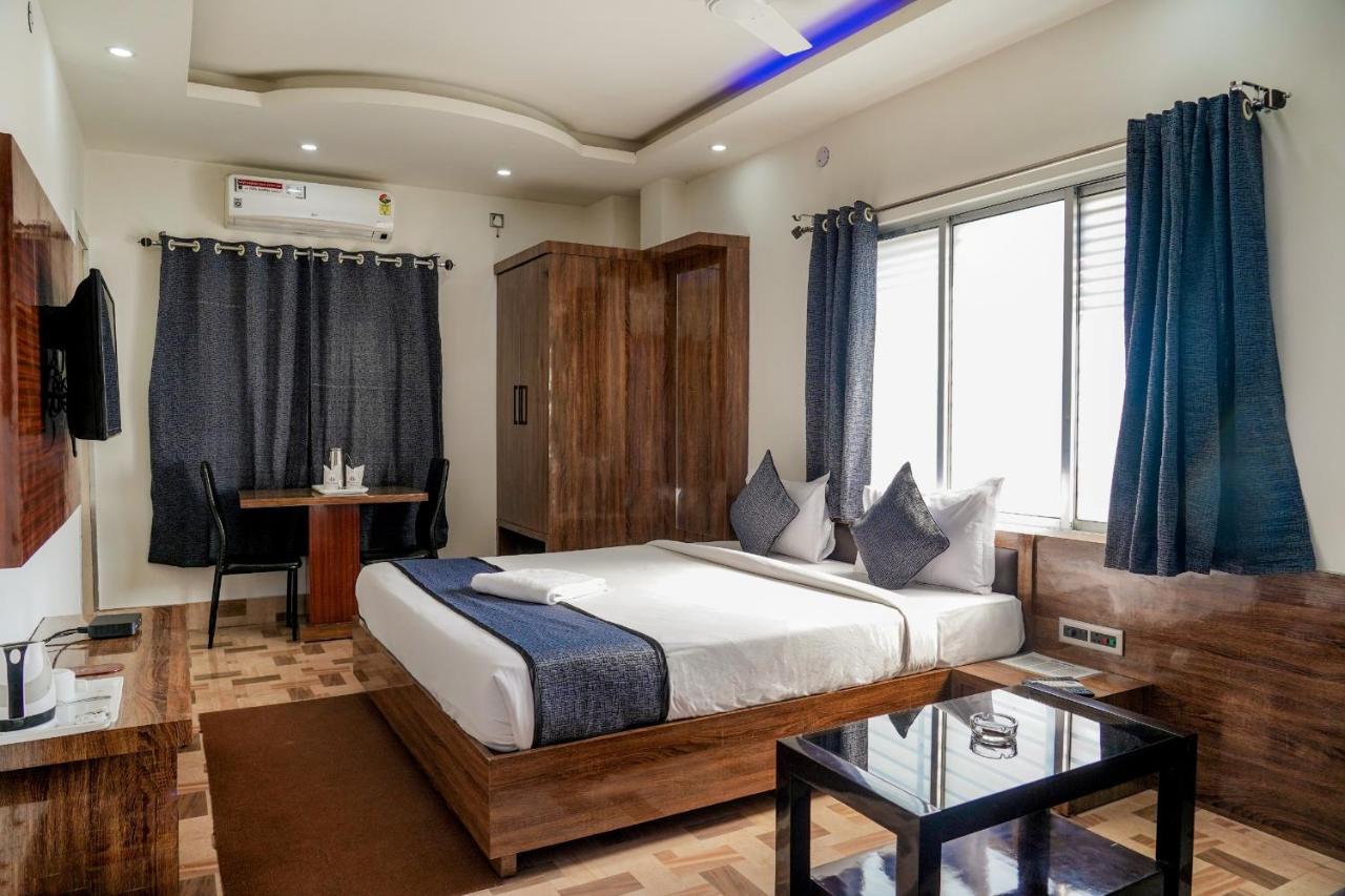 Hotel Heritage Koch Bihar Экстерьер фото