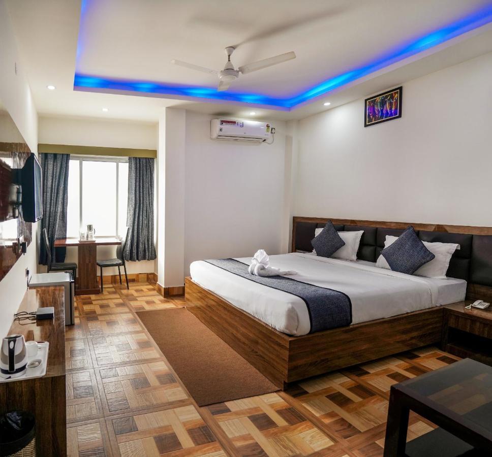 Hotel Heritage Koch Bihar Экстерьер фото