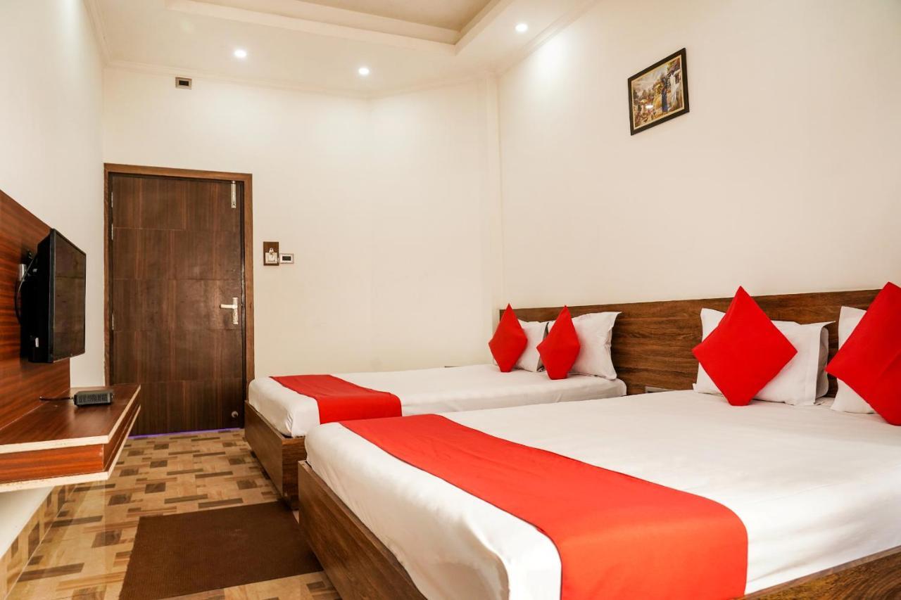 Hotel Heritage Koch Bihar Экстерьер фото