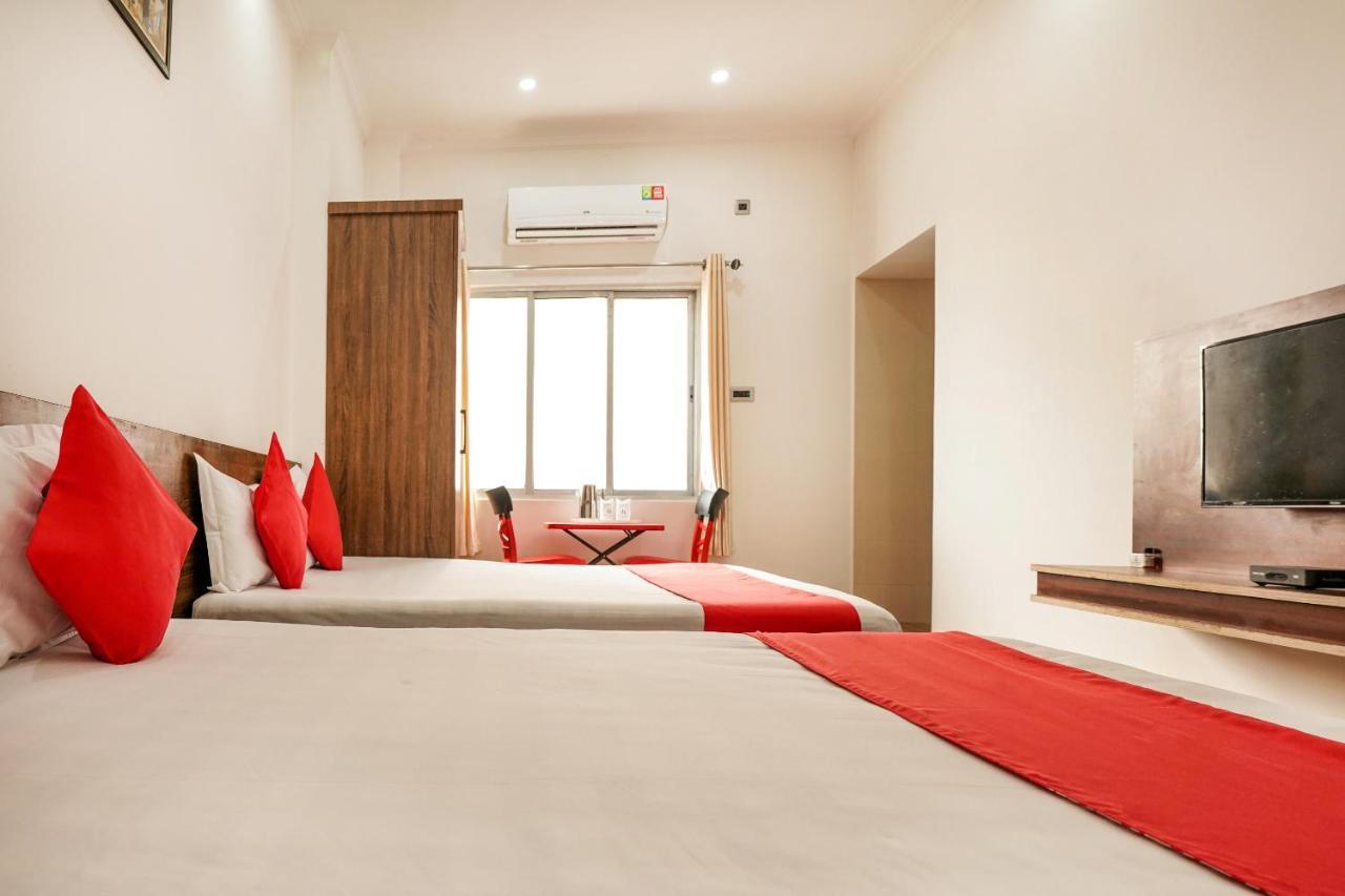 Hotel Heritage Koch Bihar Экстерьер фото