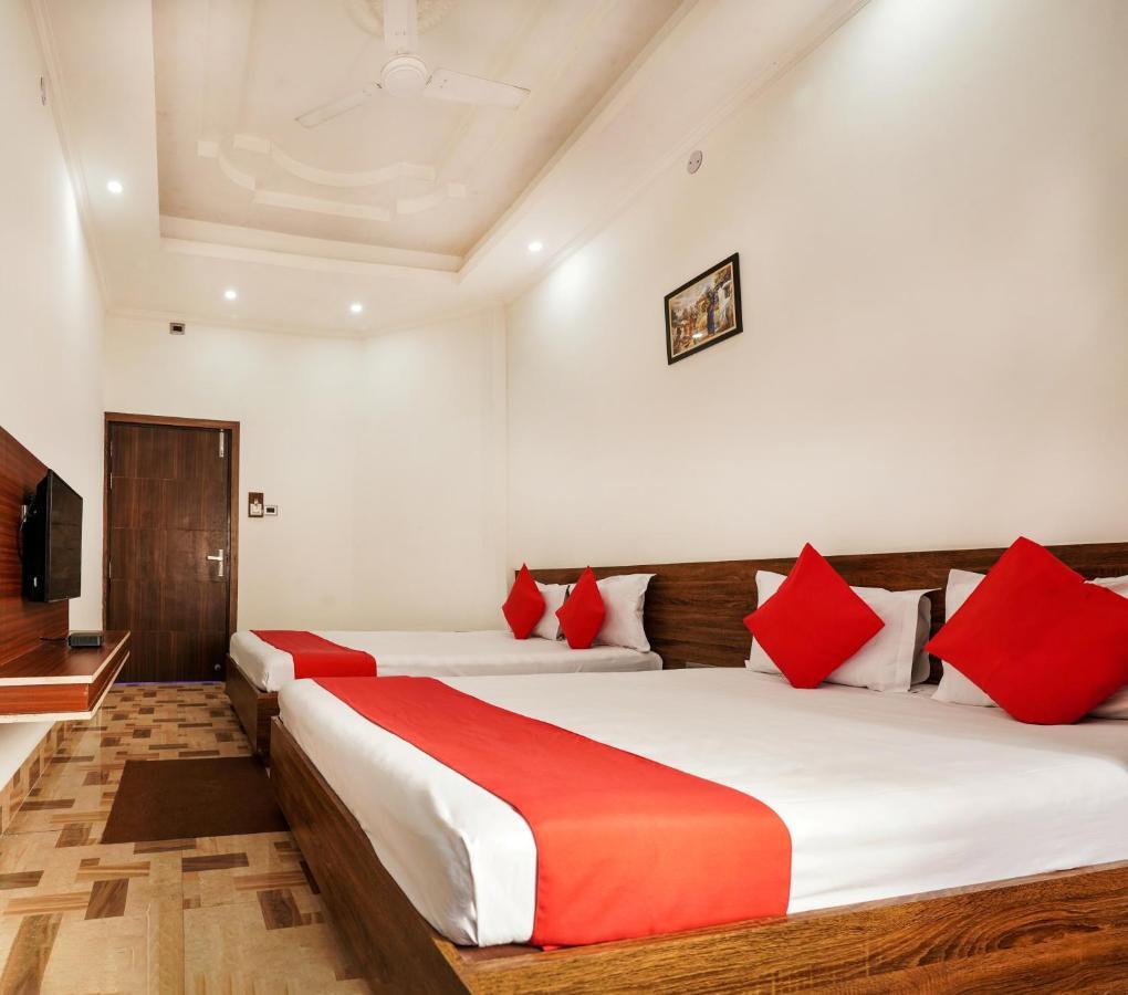 Hotel Heritage Koch Bihar Экстерьер фото