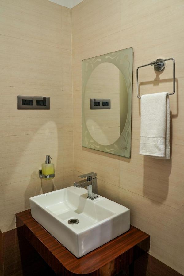 Hotel Heritage Koch Bihar Экстерьер фото