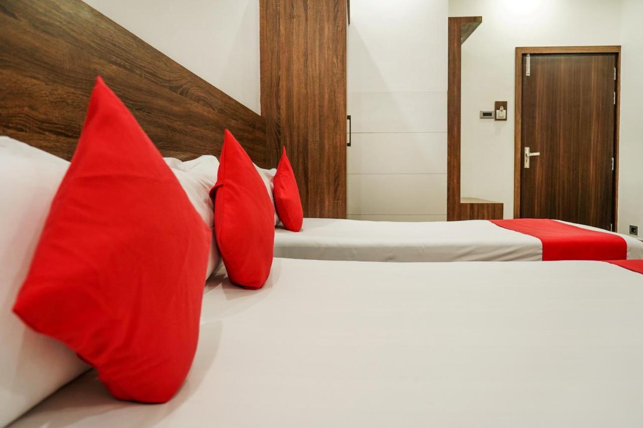 Hotel Heritage Koch Bihar Экстерьер фото