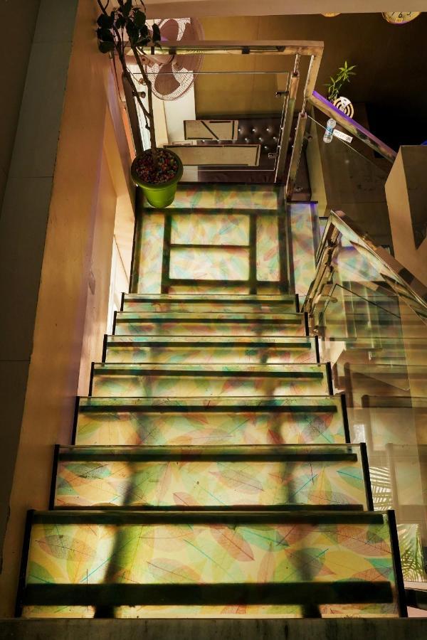 Hotel Heritage Koch Bihar Экстерьер фото