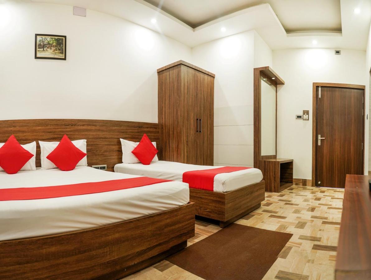 Hotel Heritage Koch Bihar Экстерьер фото