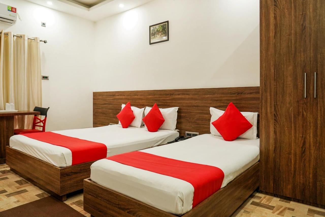 Hotel Heritage Koch Bihar Экстерьер фото