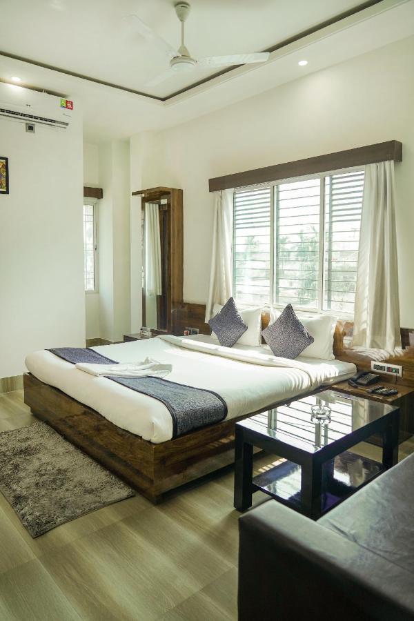 Hotel Heritage Koch Bihar Экстерьер фото