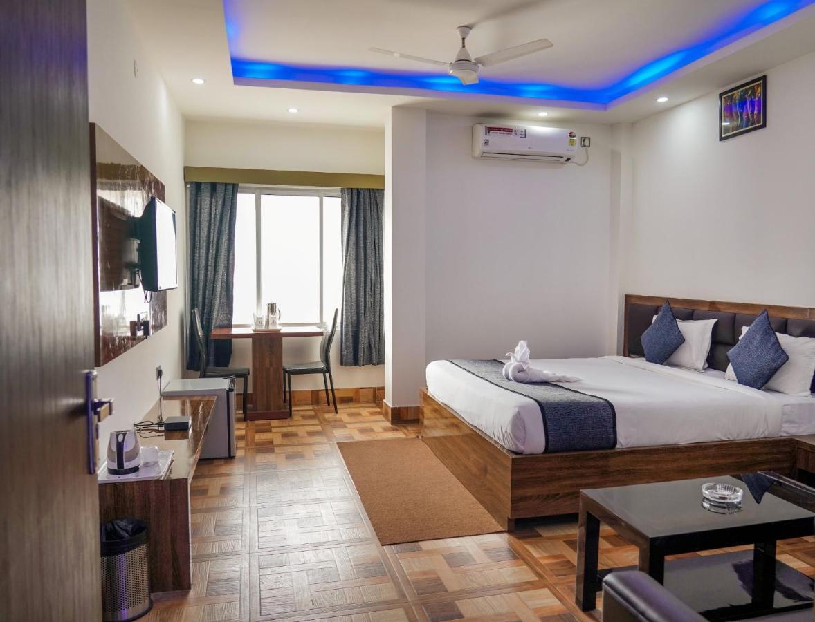 Hotel Heritage Koch Bihar Экстерьер фото