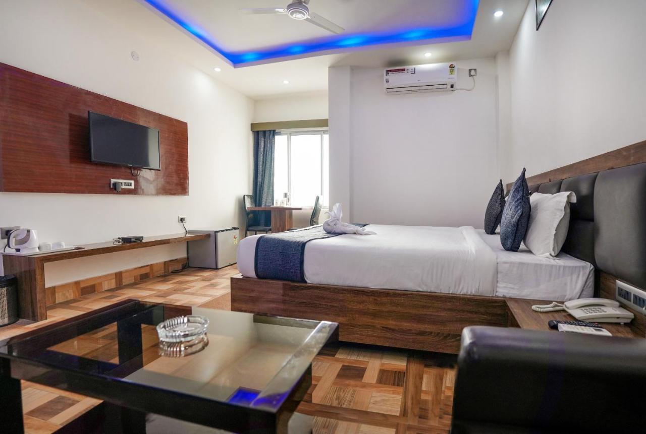 Hotel Heritage Koch Bihar Экстерьер фото