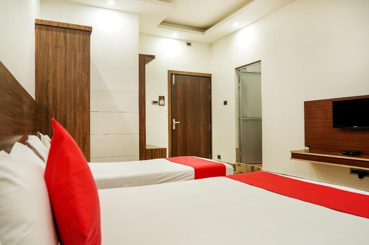 Hotel Heritage Koch Bihar Экстерьер фото